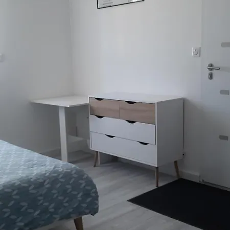 Independant Avec Ventilateur, Frigo Et Micro-ondes Guest house Poitiers